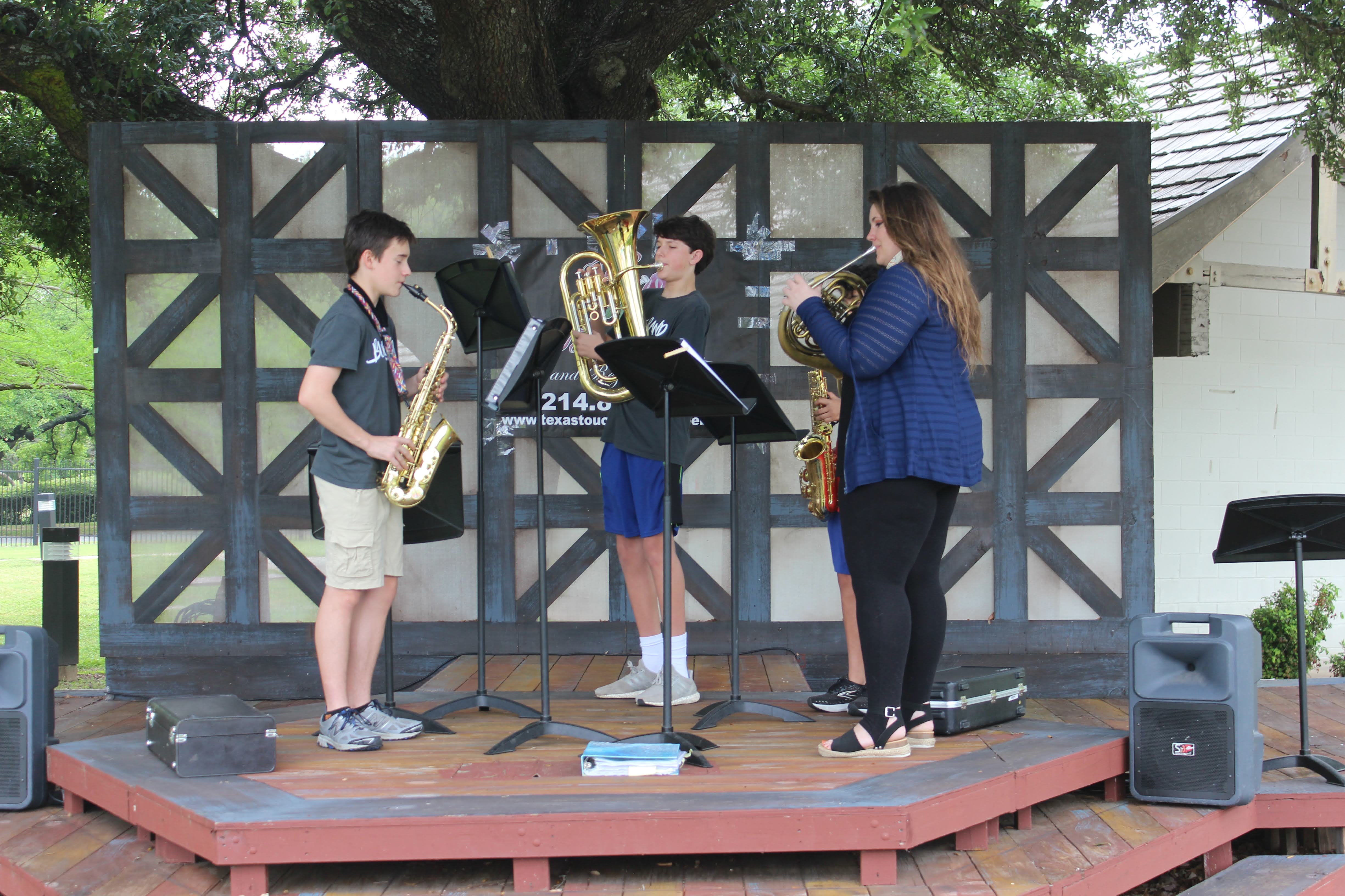 Brass trio on stage
