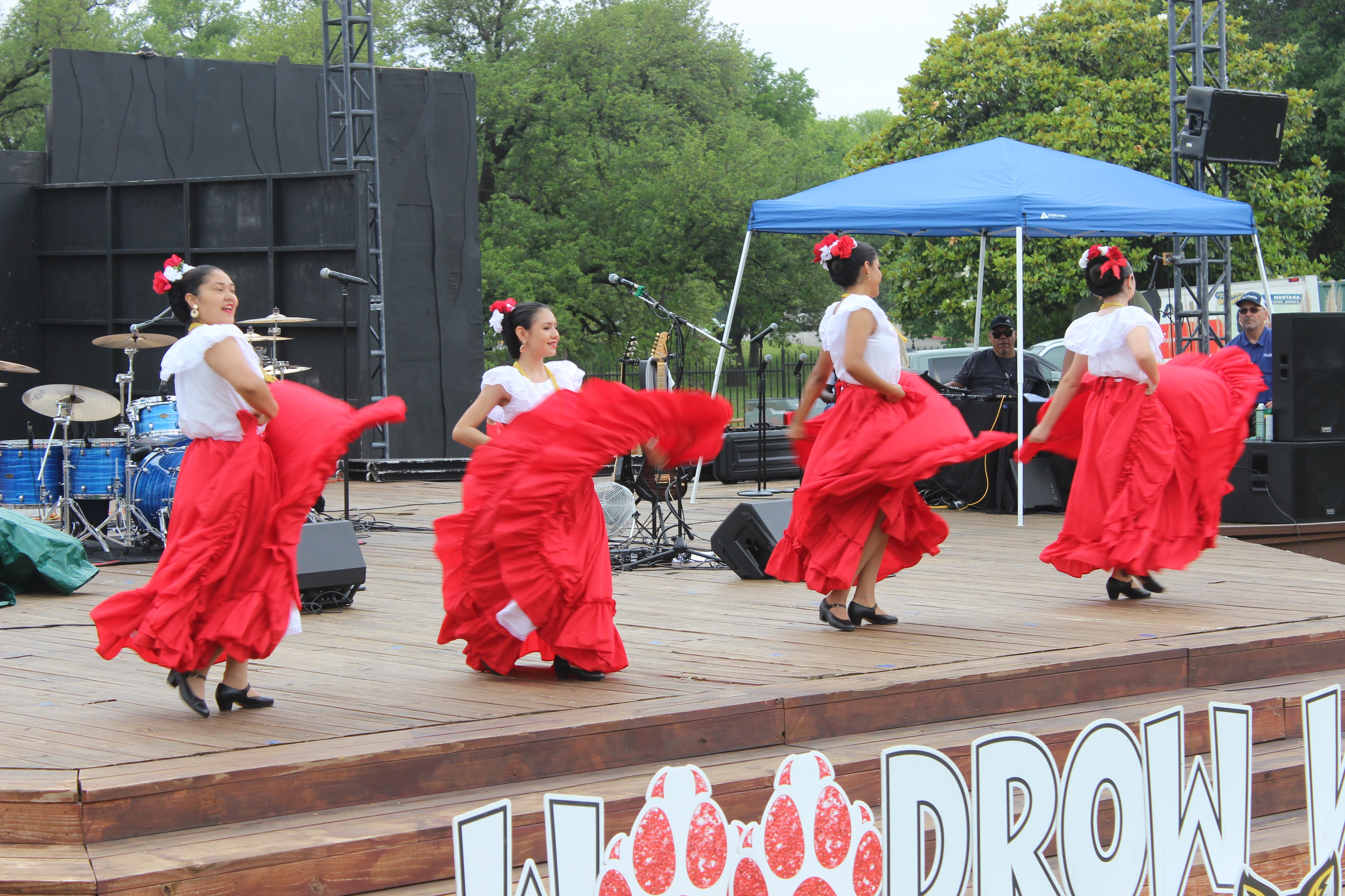 Folklorico dancers on stage